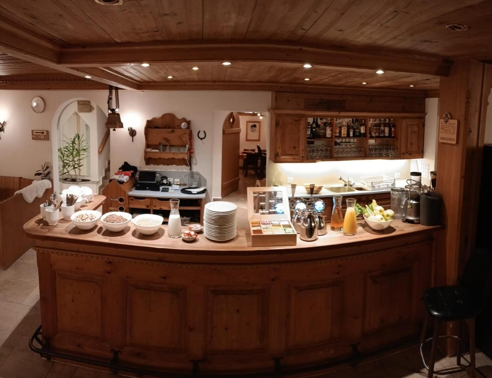 Hotel De Commune Gstaad Luaran gambar