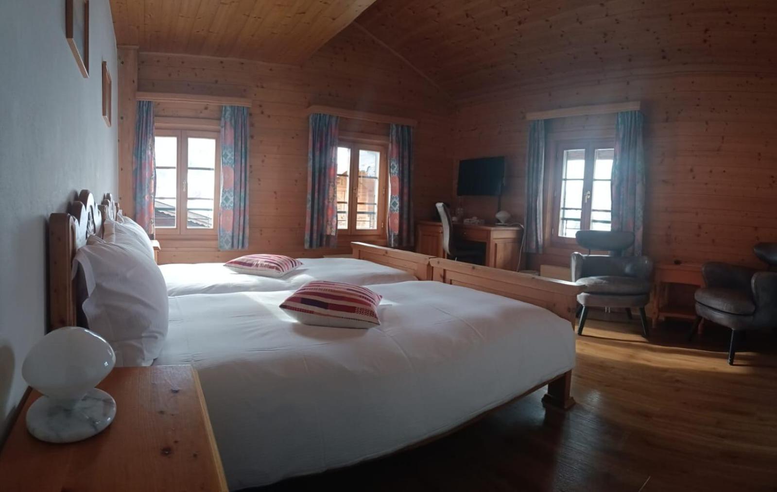 Hotel De Commune Gstaad Luaran gambar