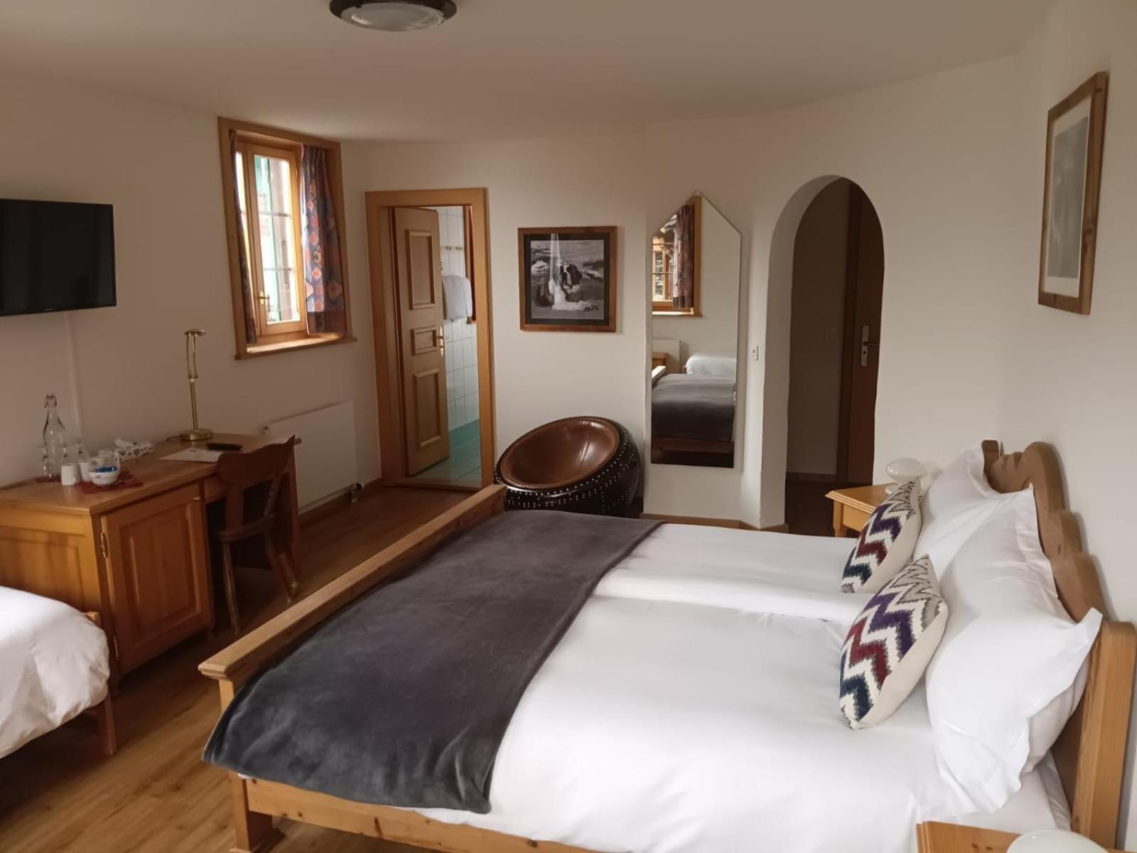 Hotel De Commune Gstaad Luaran gambar