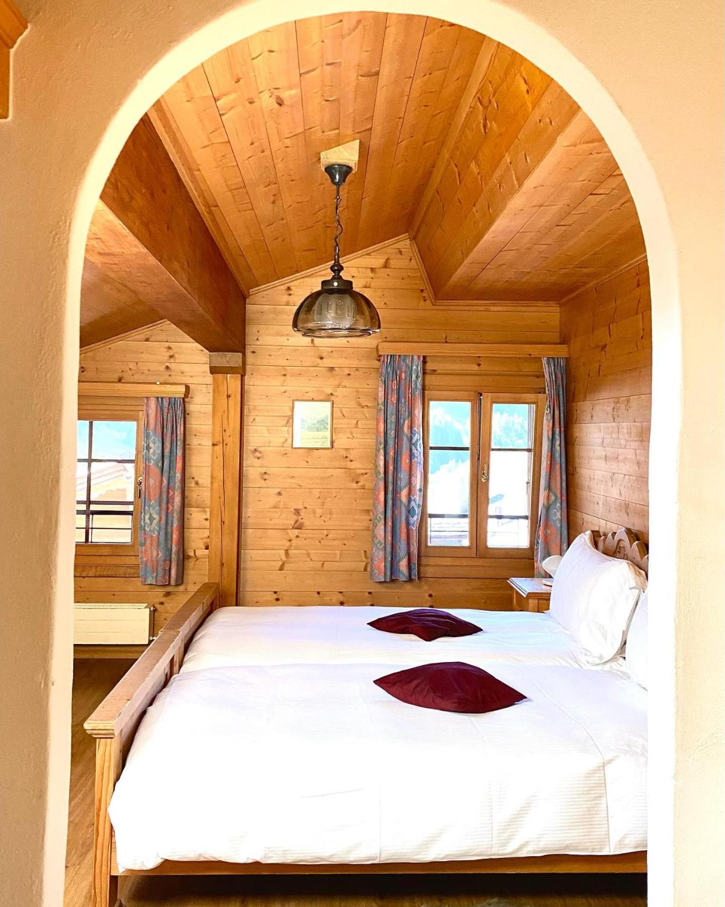 Hotel De Commune Gstaad Luaran gambar